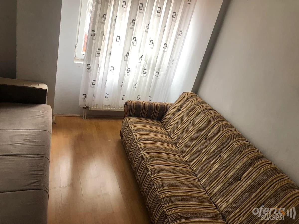 Shes banesen 50m2 kati i -IV-/Prishtine — fotografia 3