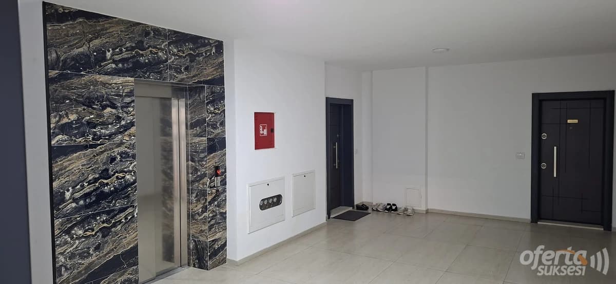 SHES APARTAMENT I RI (I POSA NDËRTUAR) DHE CILËSOR - I MOBILUAR - GJAKOVË — fotografia 8
