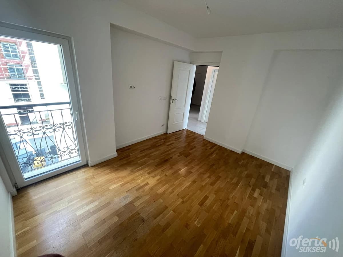 Jap me qira banes-zyren me qira 70m2 / Prishtine — fotografia 1