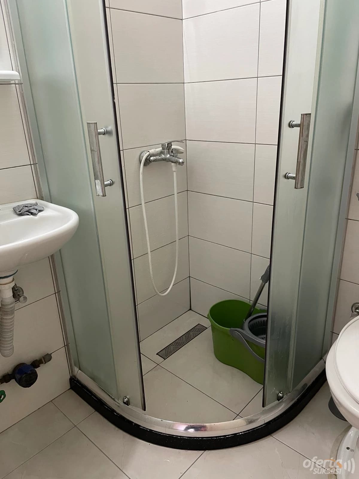 Jap me qira garsonierë 30m2 kati përdhes / Prishtinë — fotografia 2
