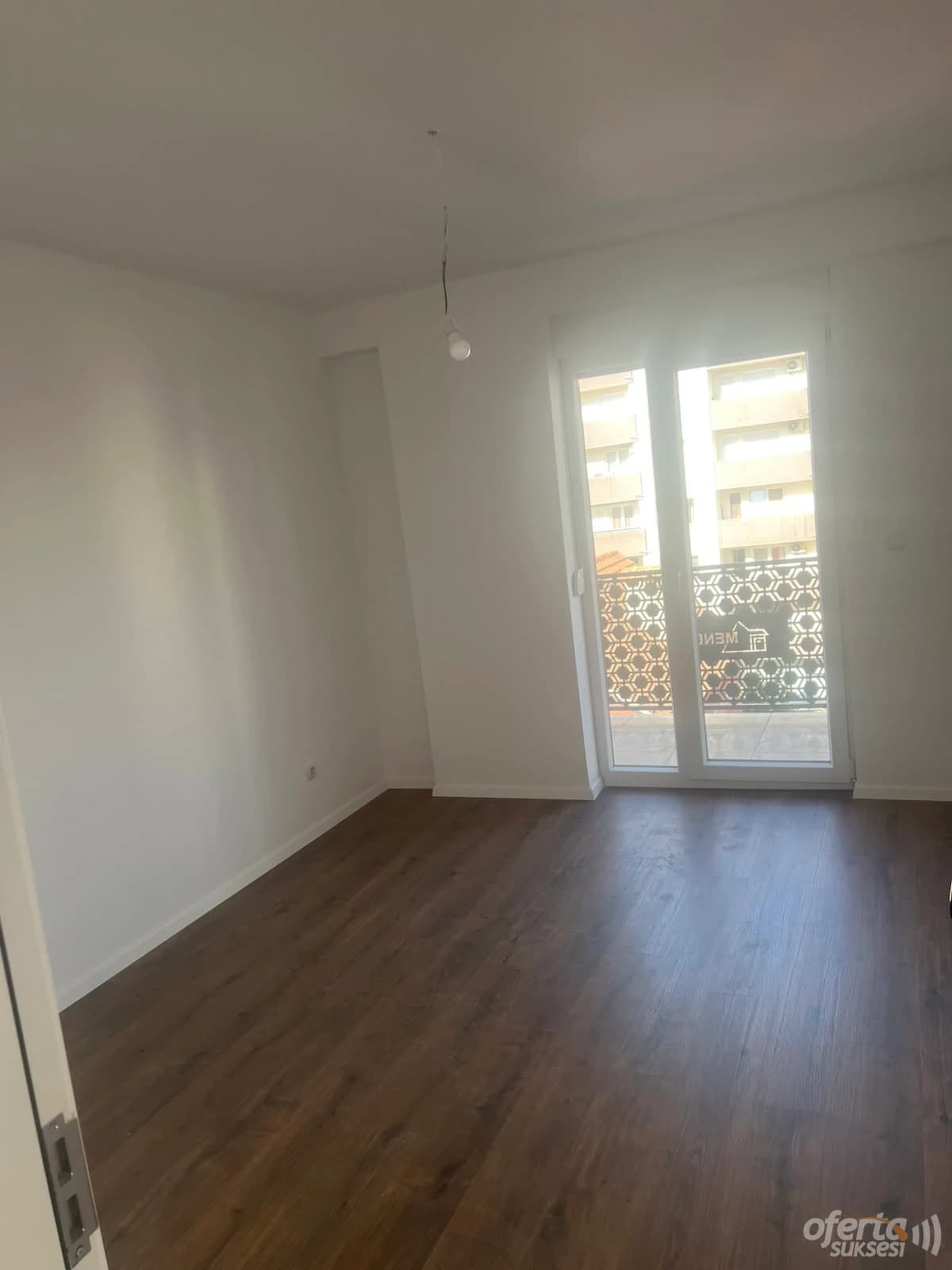 Jap me qira banesën 88m2 kati i -IV- / Fushë Kosovë — fotografia 4