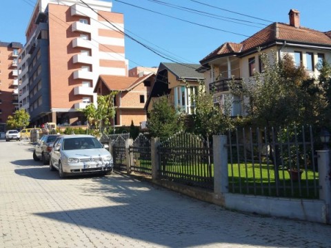 Jap me qira katin e shtepis 90m2 kati -I- / Prishtine