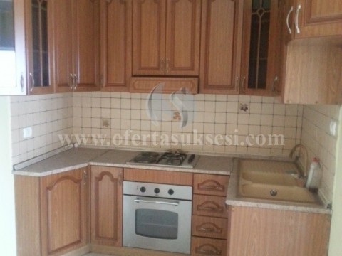 Shes banesen 74m2 kati i -IV- / Durres