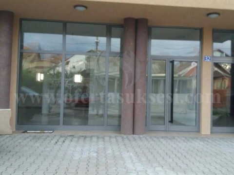 Jap me qira lokalin 50m2-100m2 kati i -I- / Kastriot (ishObiliç)