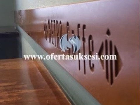 Ofroj pune per shanksit, kamarier, enelares