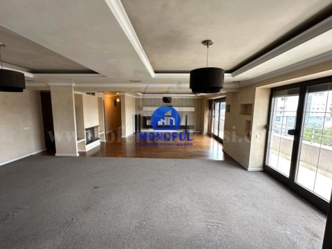 Jap me qira banesen-penthouse 350m2 kati i -VIII-/Prishtine