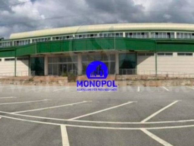 Jap me qira objektin 5.500m2 tre kateshe/Ferizaj
