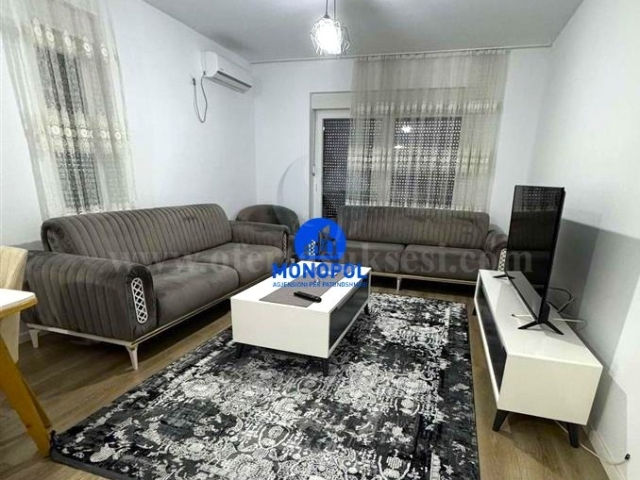 Jap me qira banesen 90m2 kati i -I-/Prishitne