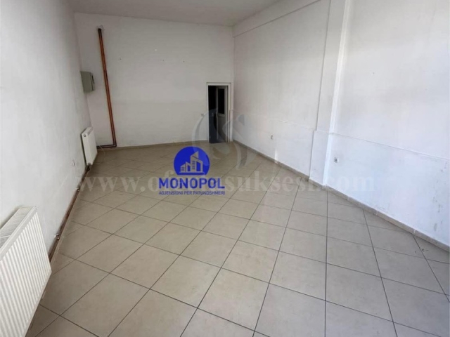 Jap me qira lokalin 30m2 kati perdhes / Prishtine