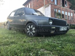 Shes VW Golf 2,