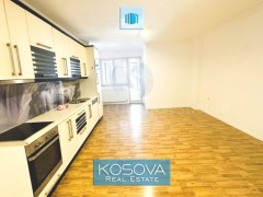 Shes banesen 170m2 se bashku me ballkon kati i -I-/Fushe Kosove