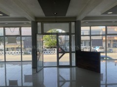 Jap me qira lokalin 130m2 kati perdhes/Gjilan